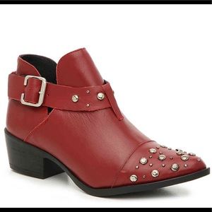 Musse & Cloud Asher red ankle boots